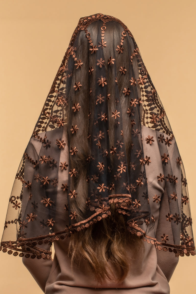 Long lace Catholic Mantilla - MariaVeils