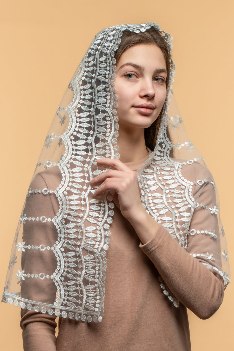Traditional Catholic white  lace veil - MariaVeils