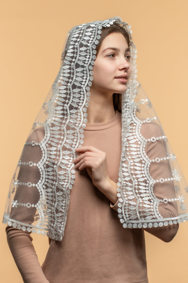 Traditional Catholic white  lace veil - MariaVeils