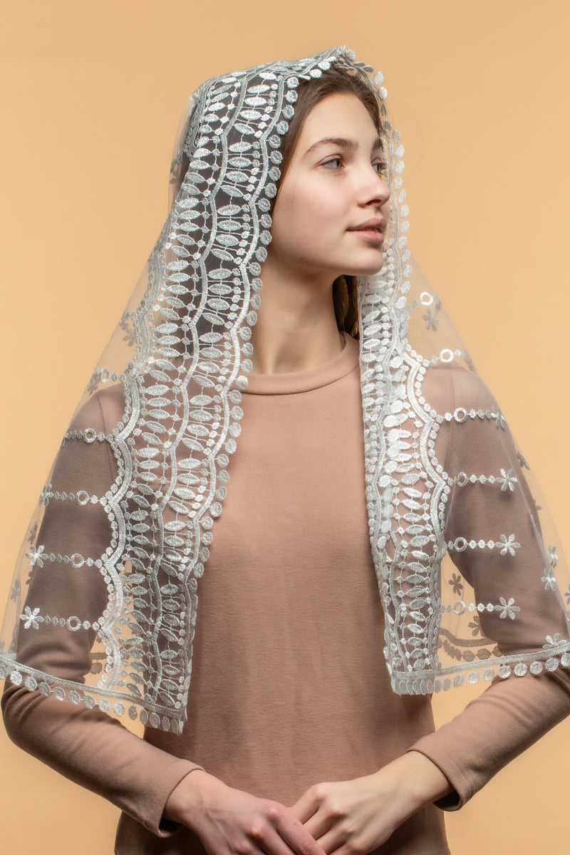 Traditional Catholic white  lace veil - MariaVeils