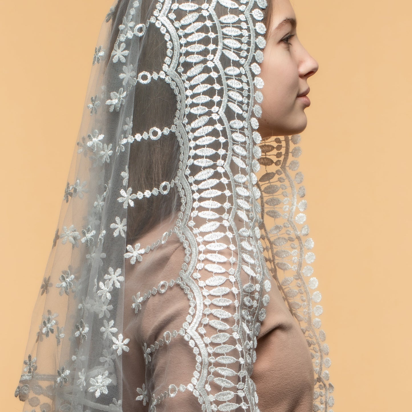 Traditional Catholic white  lace veil - MariaVeils