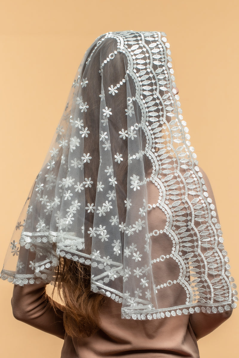 Traditional Catholic white  lace veil - MariaVeils