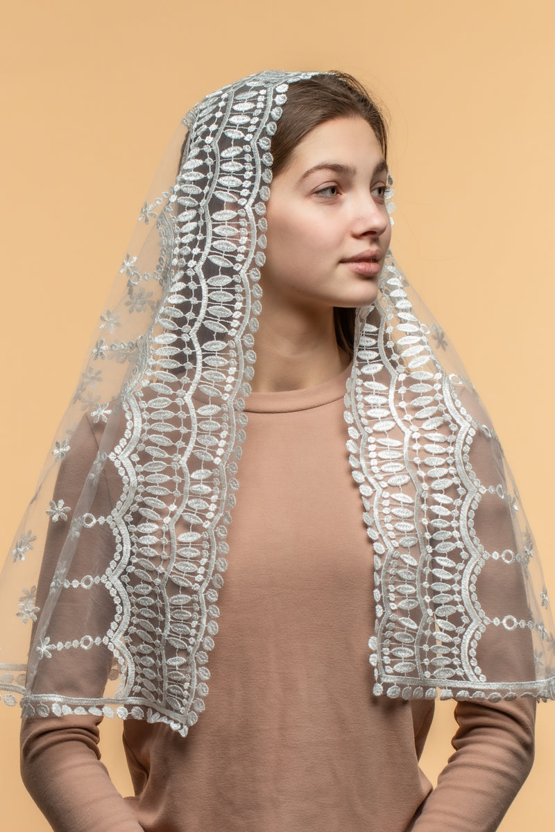 Traditional Catholic white  lace veil - MariaVeils