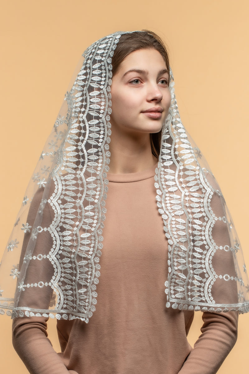Traditional Catholic white  lace veil - MariaVeils