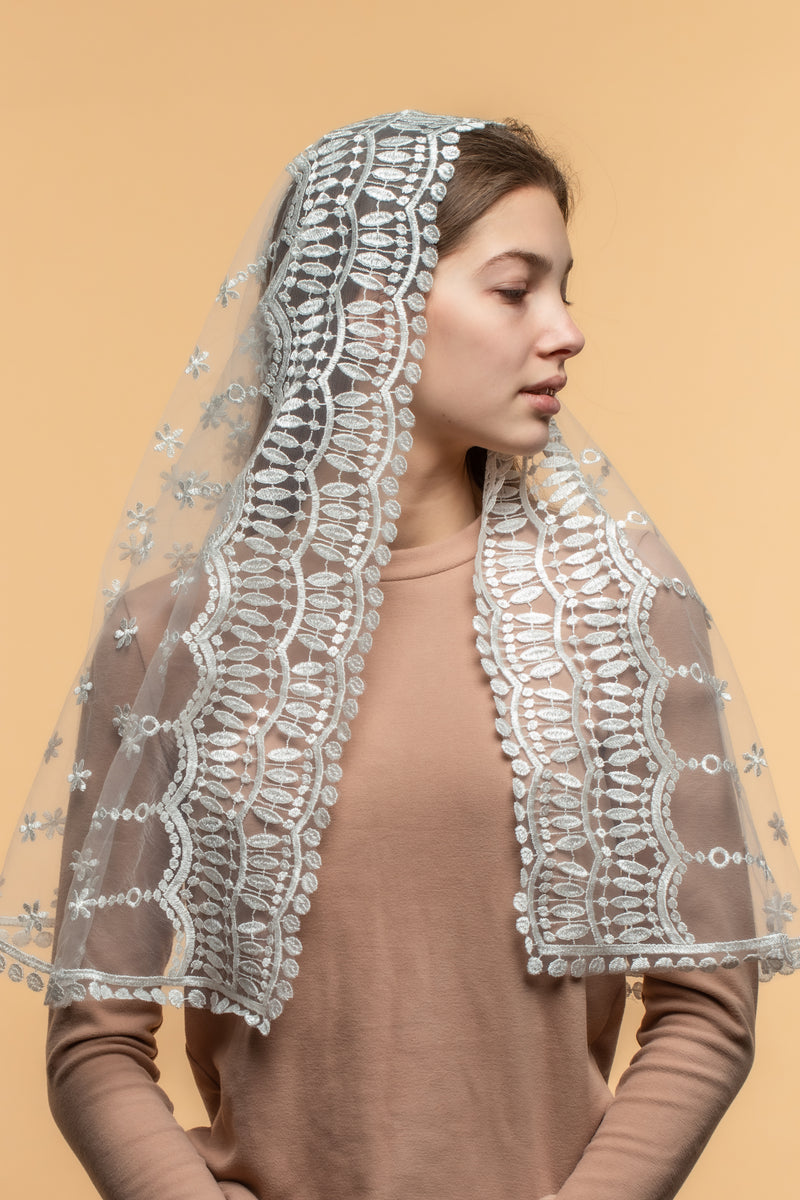 Traditional Catholic white  lace veil - MariaVeils