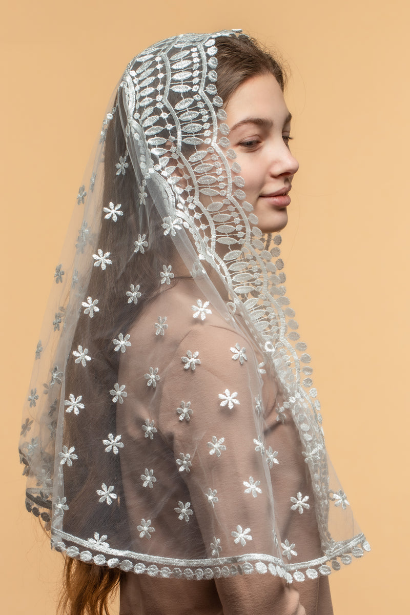 Traditional Catholic white  lace veil - MariaVeils