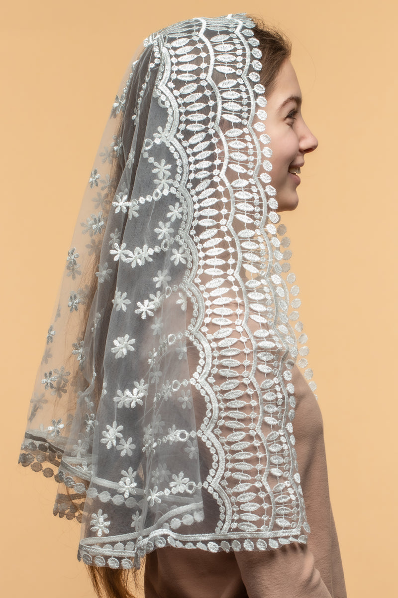 Traditional Catholic white  lace veil - MariaVeils