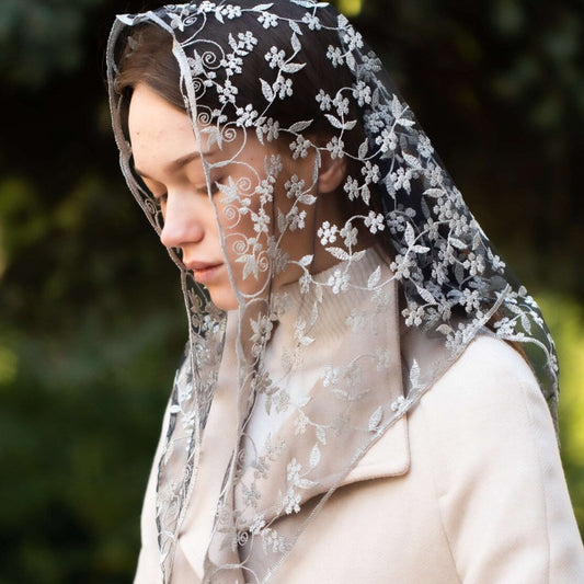 NEW! Triangle grey veil with flowers - MariaVeils