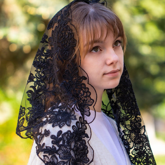NEW!! Triangle black veil - MariaVeils