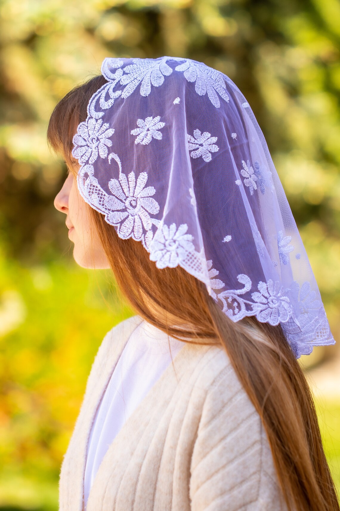 NEW!! Short floral veil - MariaVeils