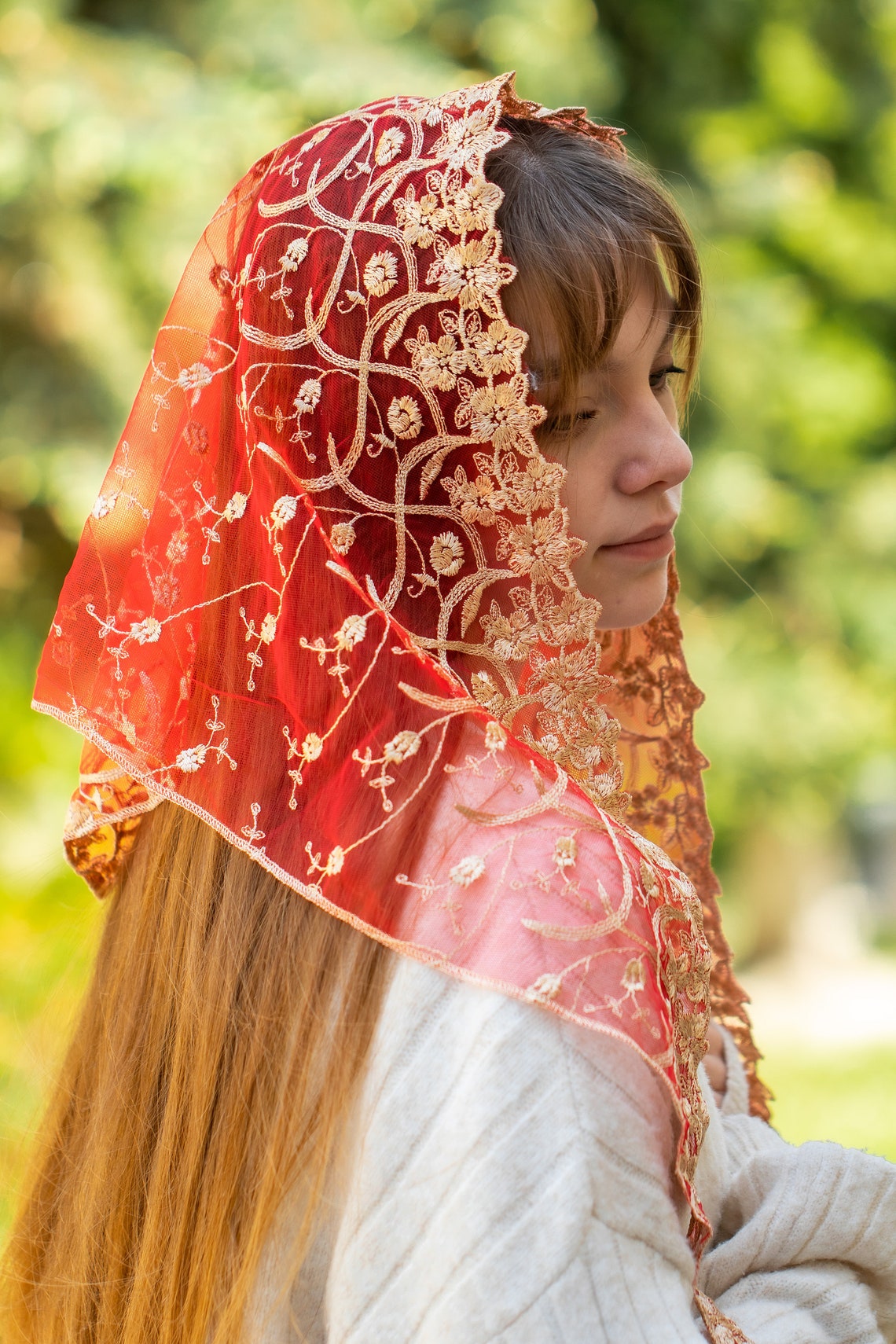 NEW! Gold triangle veil - MariaVeils