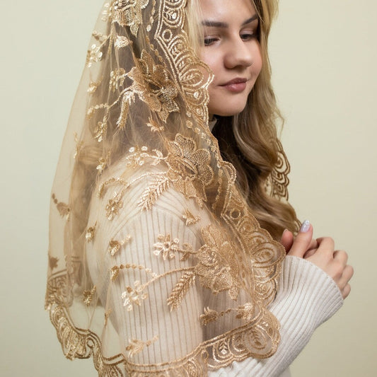 LONG GOLD MANTILLA - MariaVeils