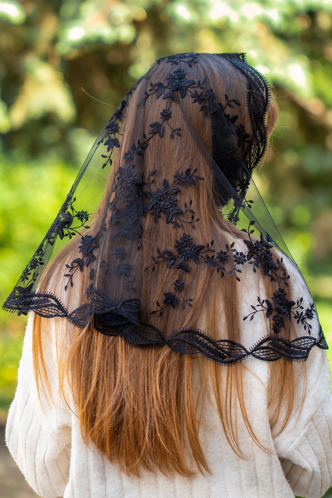 Short floral veil - MariaVeils