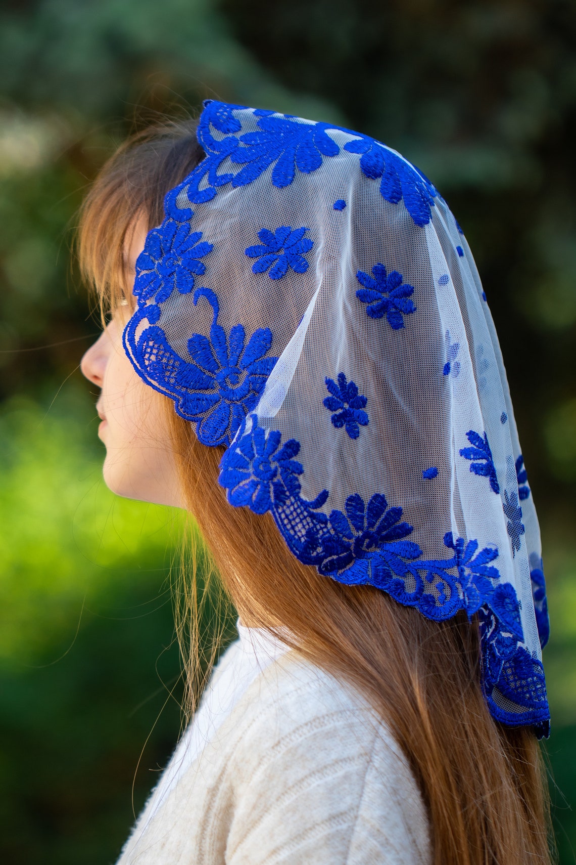 Short floral veil - MariaVeils