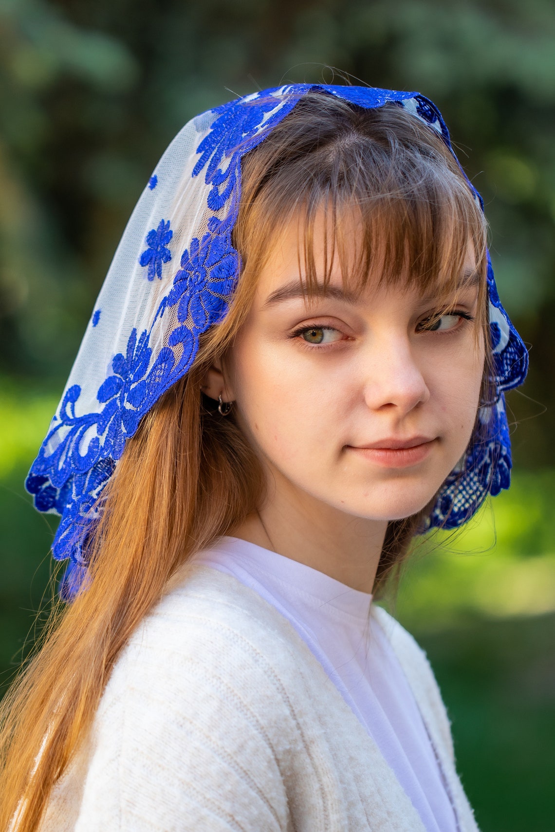 Short floral veil - MariaVeils