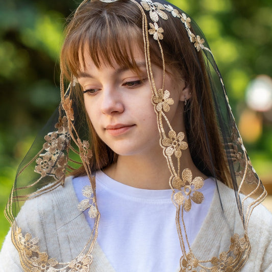 Gold floral veil - MariaVeils