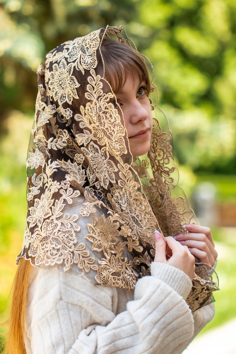 NEW! Floral infinity mantilla - MariaVeils
