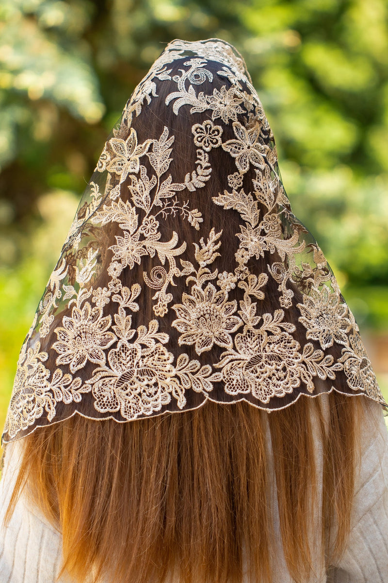 NEW! Floral infinity mantilla - MariaVeils