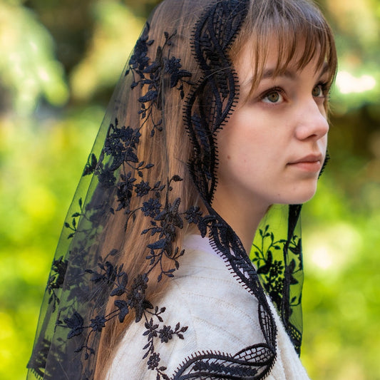 Short floral veil - MariaVeils