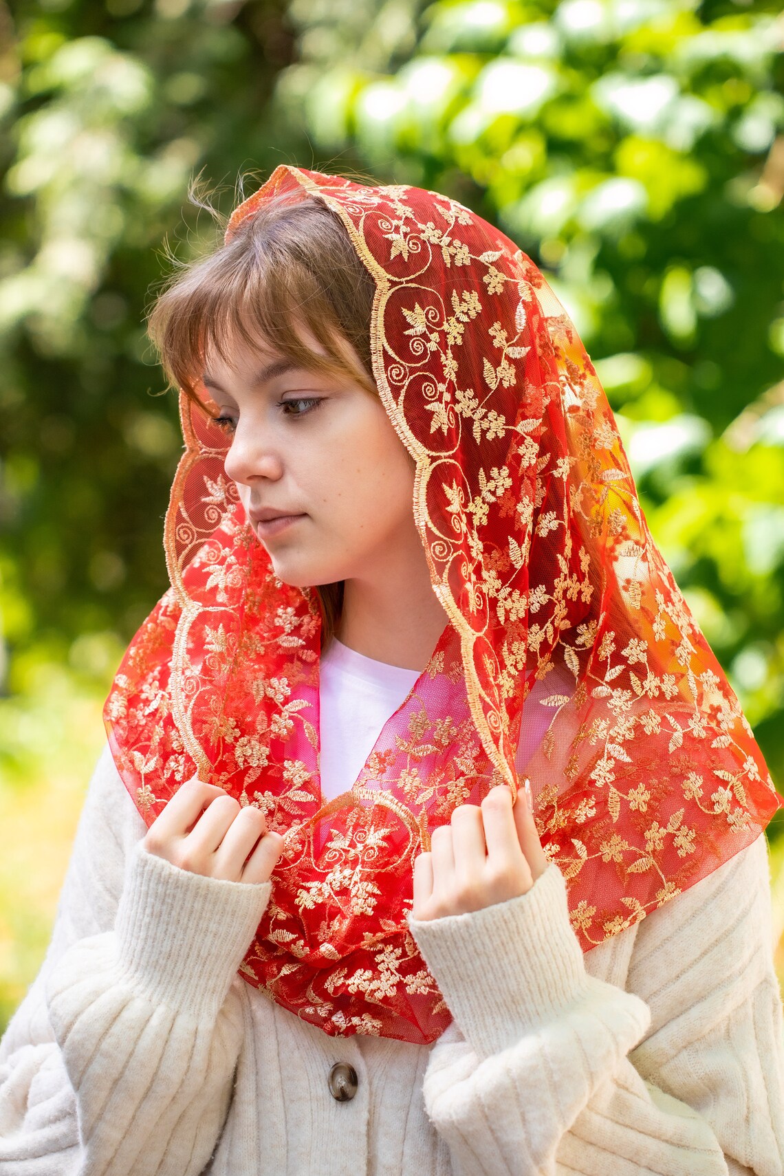 GOLD & RED INFINITY VEIL - MariaVeils