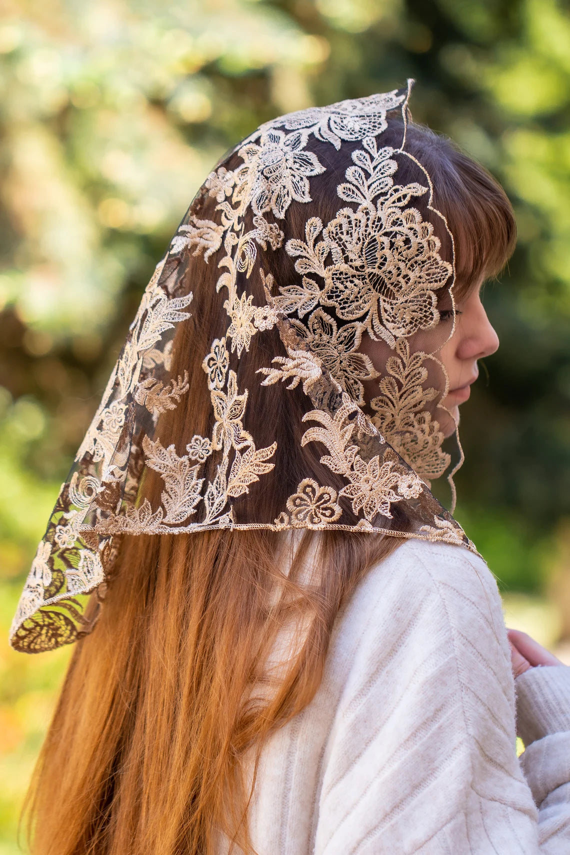 NEW!! Gold lace veil - MariaVeils