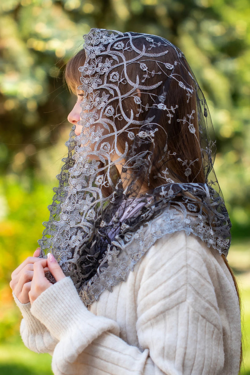 Grey Infinity Mantilla