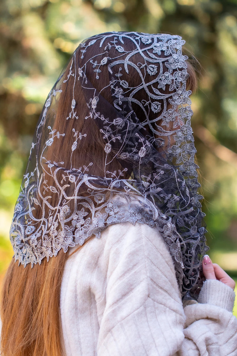 Grey Infinity Mantilla