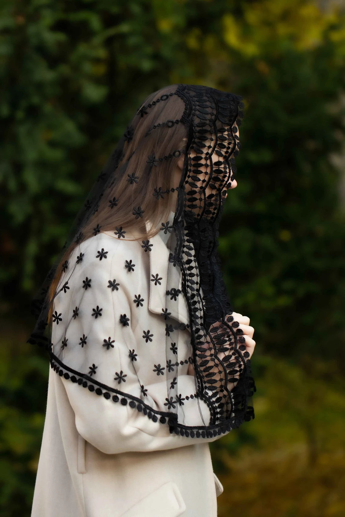 LONG BLACK MANTILLA - MariaVeils
