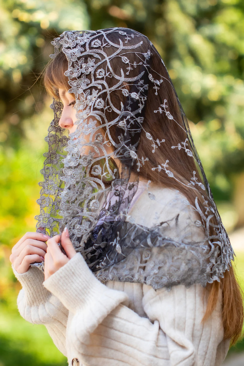 Grey Infinity Mantilla