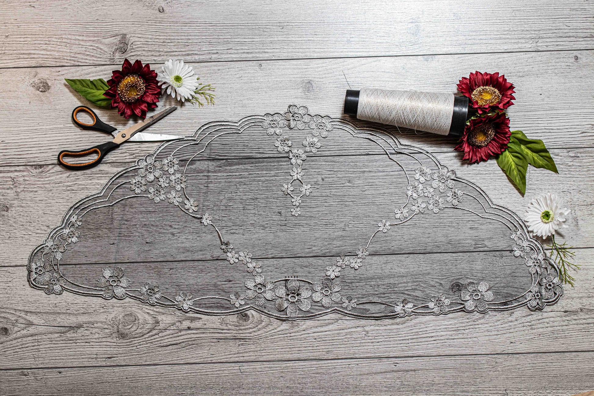 Bestseller!! Grey chapel  veil with floral embroidery - Maria Veils