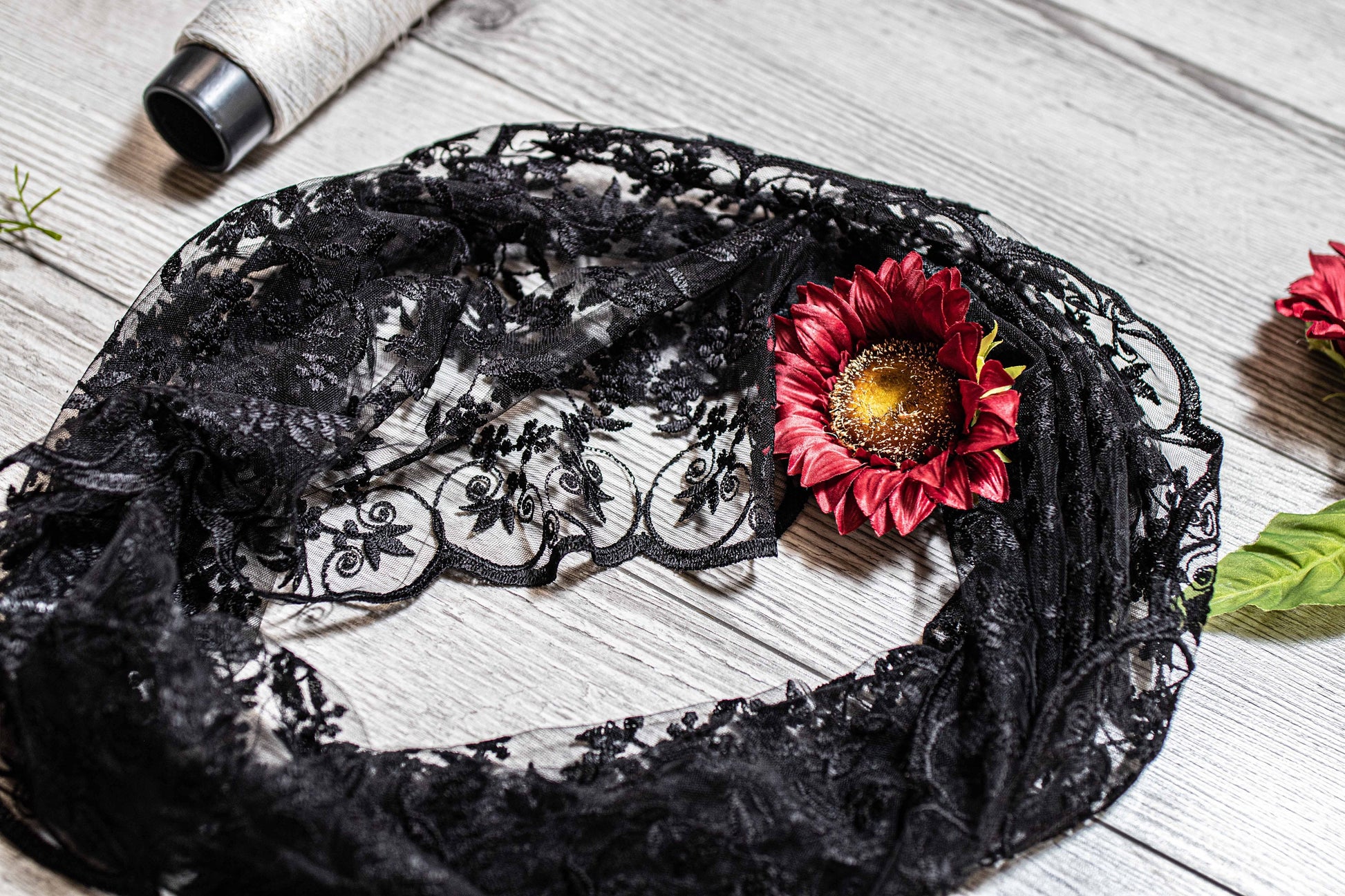 Black Lace scarf - MariaVeils