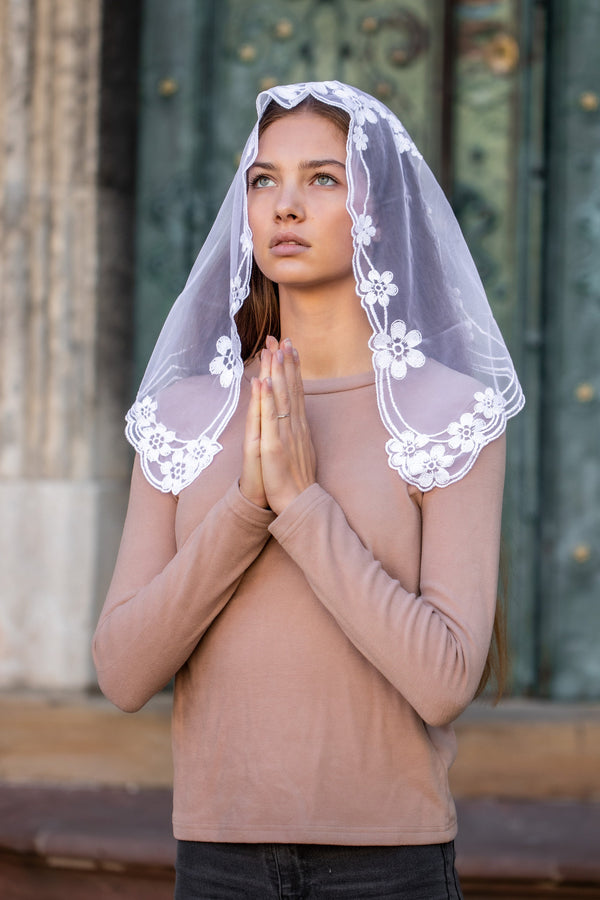 White floral veil - Maria Veils