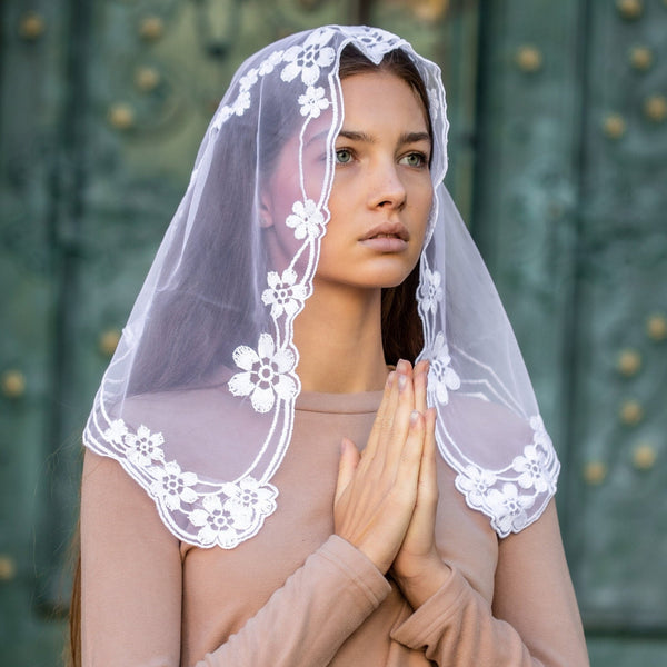 White floral veil - Maria Veils